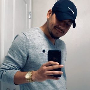 Meet your Posher, Javier